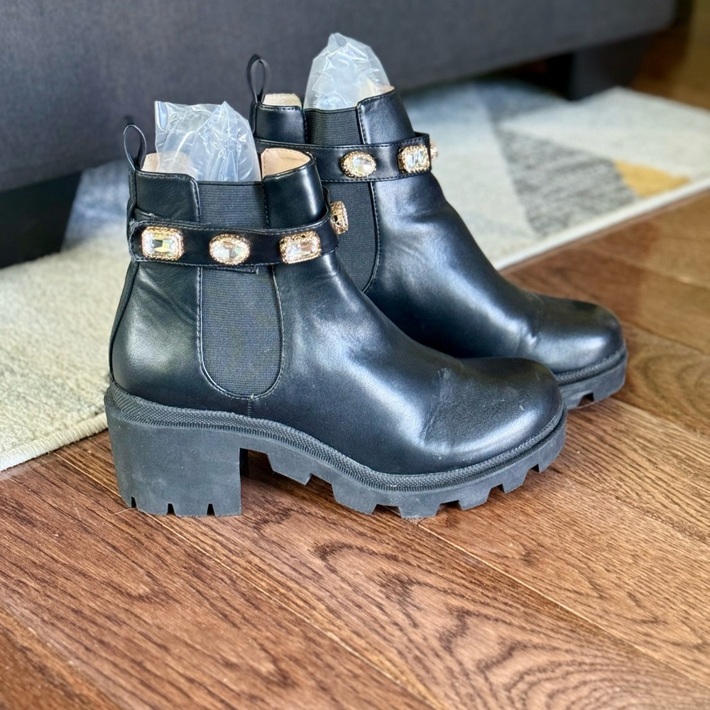 Steve Madden Amulet Ankle Boots – Black with Crystal Embellishment (Size 9) - Picture 4 of 4